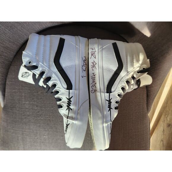 Hand Painted Custom Vans M6/W7.5 - Picture 9 of 12